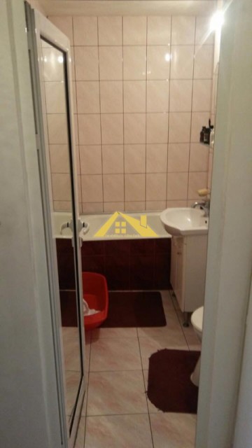 de-vanzare-apartament-2-camere-cetate-2